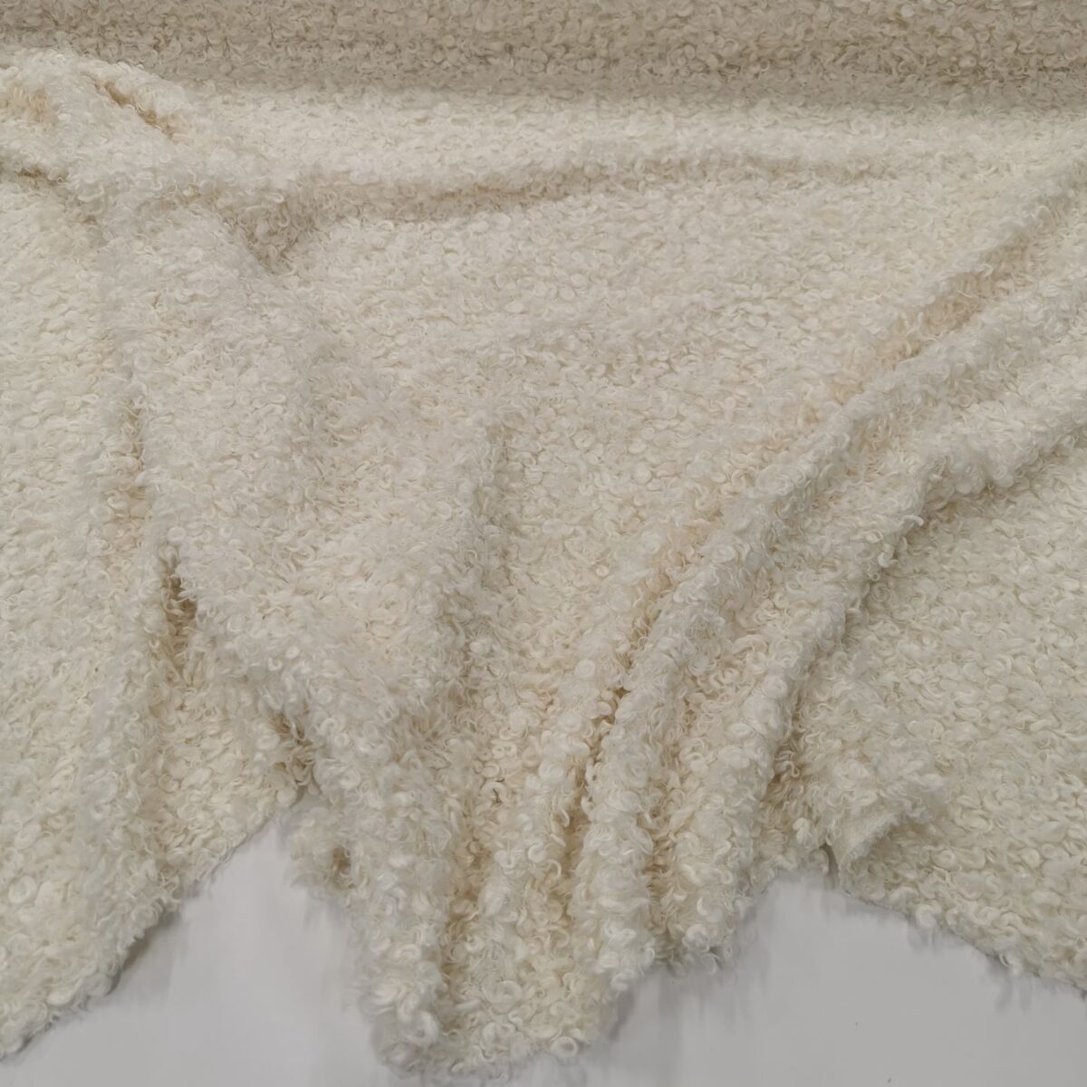 LUDDE OFFWHITE FÅRPÄLSIMITATION FG 09