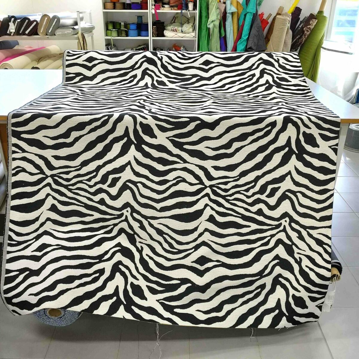 Möbeltyg Chenille-Zebra svart/offwhite - Bild 4