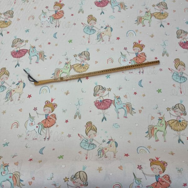 GARDINER BARN ARAUCARIA ROSA FG 1