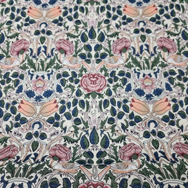 Möbeltyg Gobeläng BirdRoses fg 1