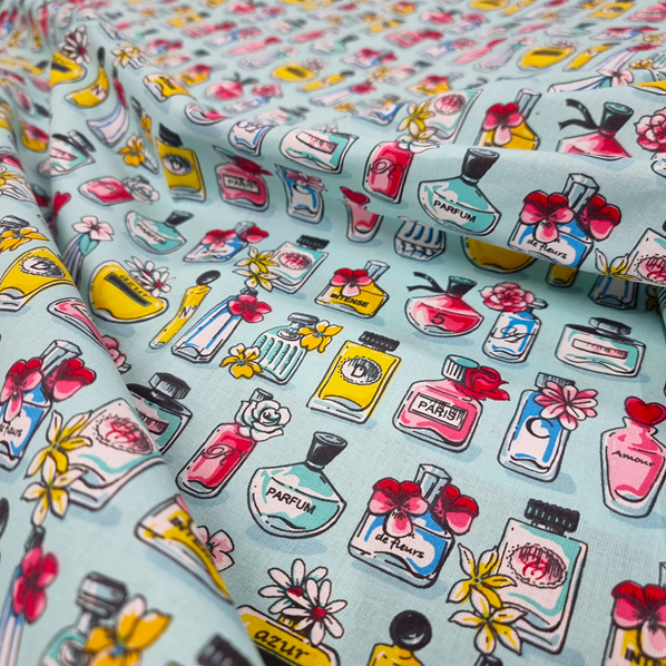 Bomullstyg Les Parfums turkosmint/röd/gul fg 1