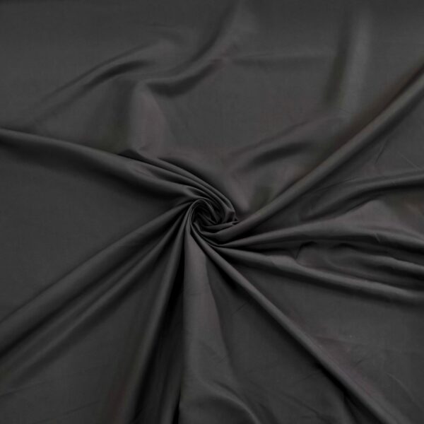 Peachskin 280 cm svart fg 99